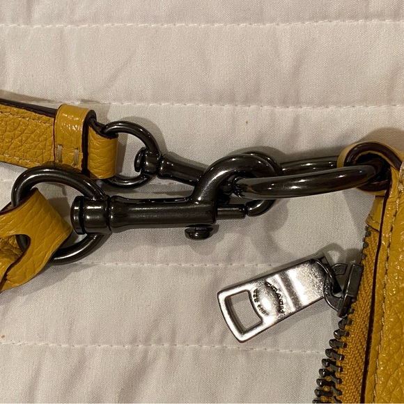 Coach F31507 Abby Duffle Mustard Yellow Gold Pebbled Leather Shoulder handbag - Picture 8 of 13